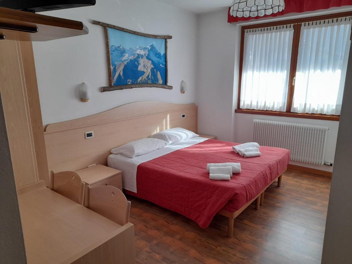 Hotel Garni B&B Maffei Pinzolo Dış mekan fotoğraf